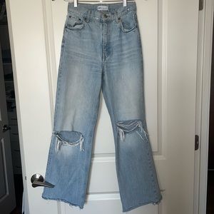 Zara jeans. Size EU 34 (USA 2). Extremely good condition.